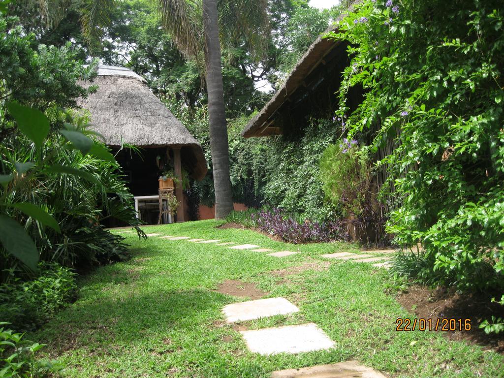 Treetops & Treats Guest House Pretoria Exterior foto