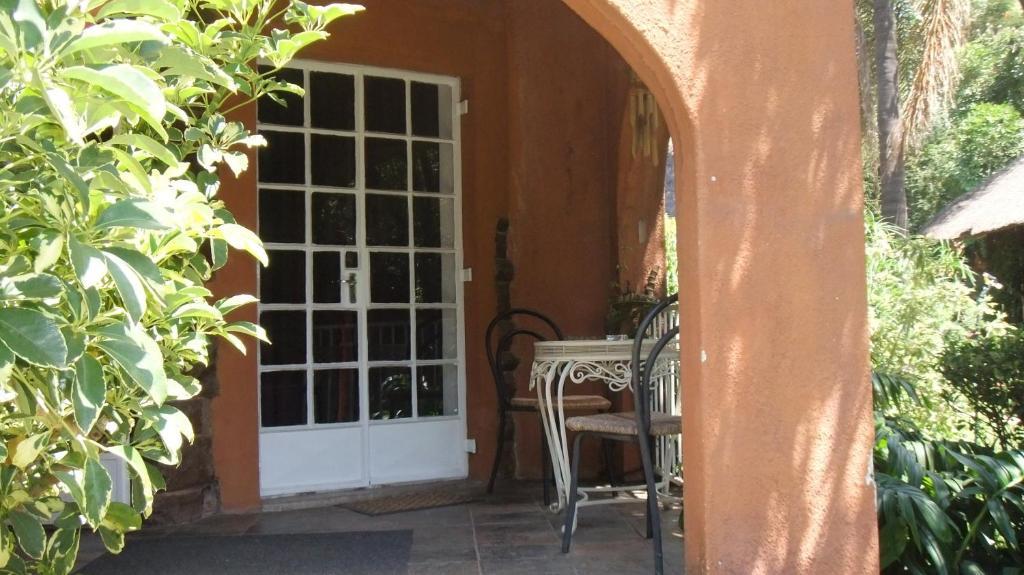 Treetops & Treats Guest House Pretoria Exterior foto