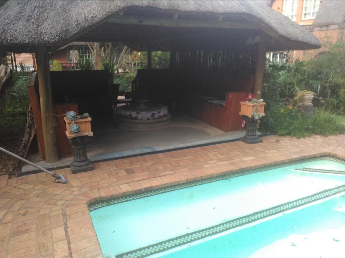 Treetops & Treats Guest House Pretoria Exterior foto