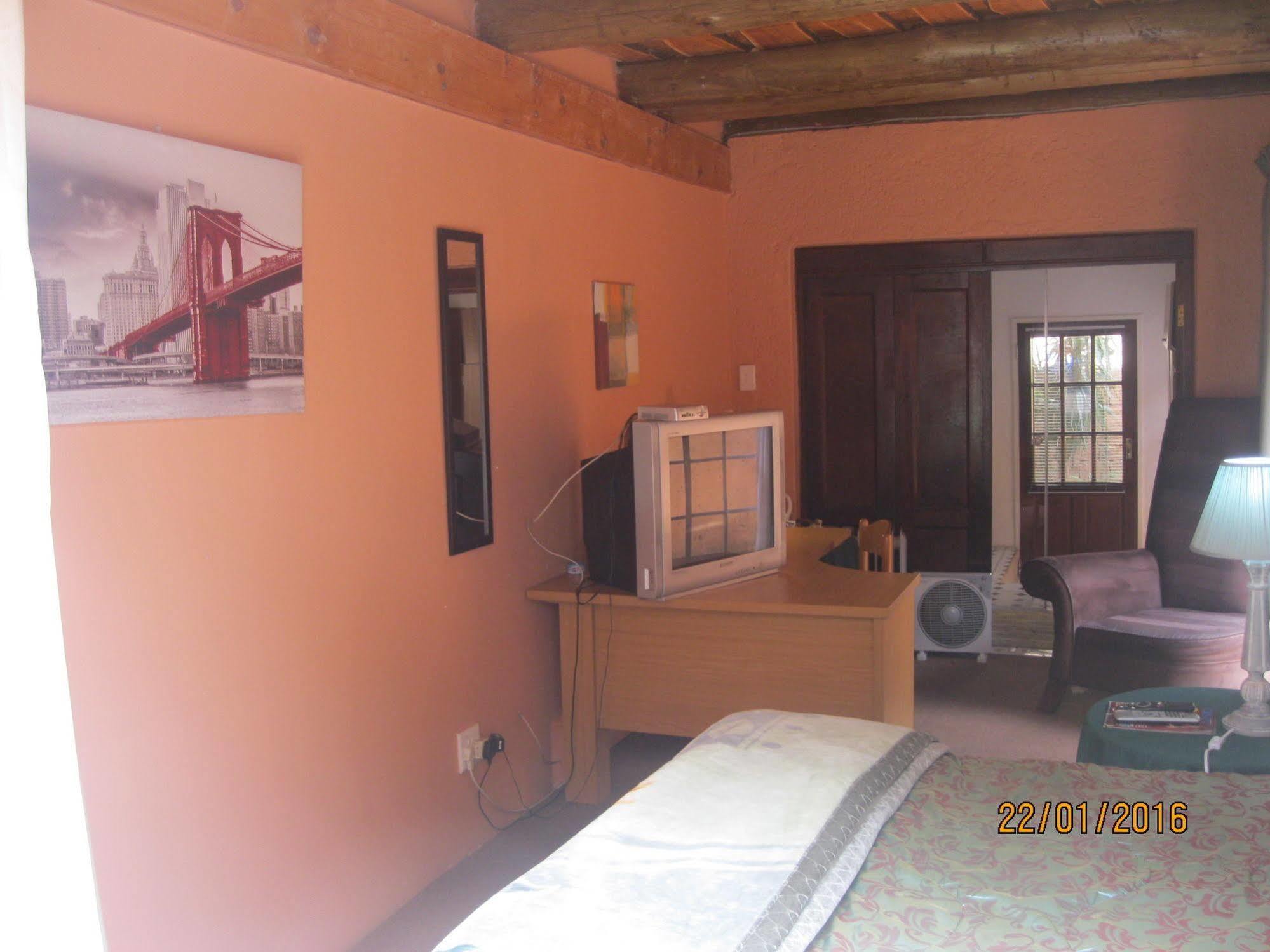 Treetops & Treats Guest House Pretoria Exterior foto